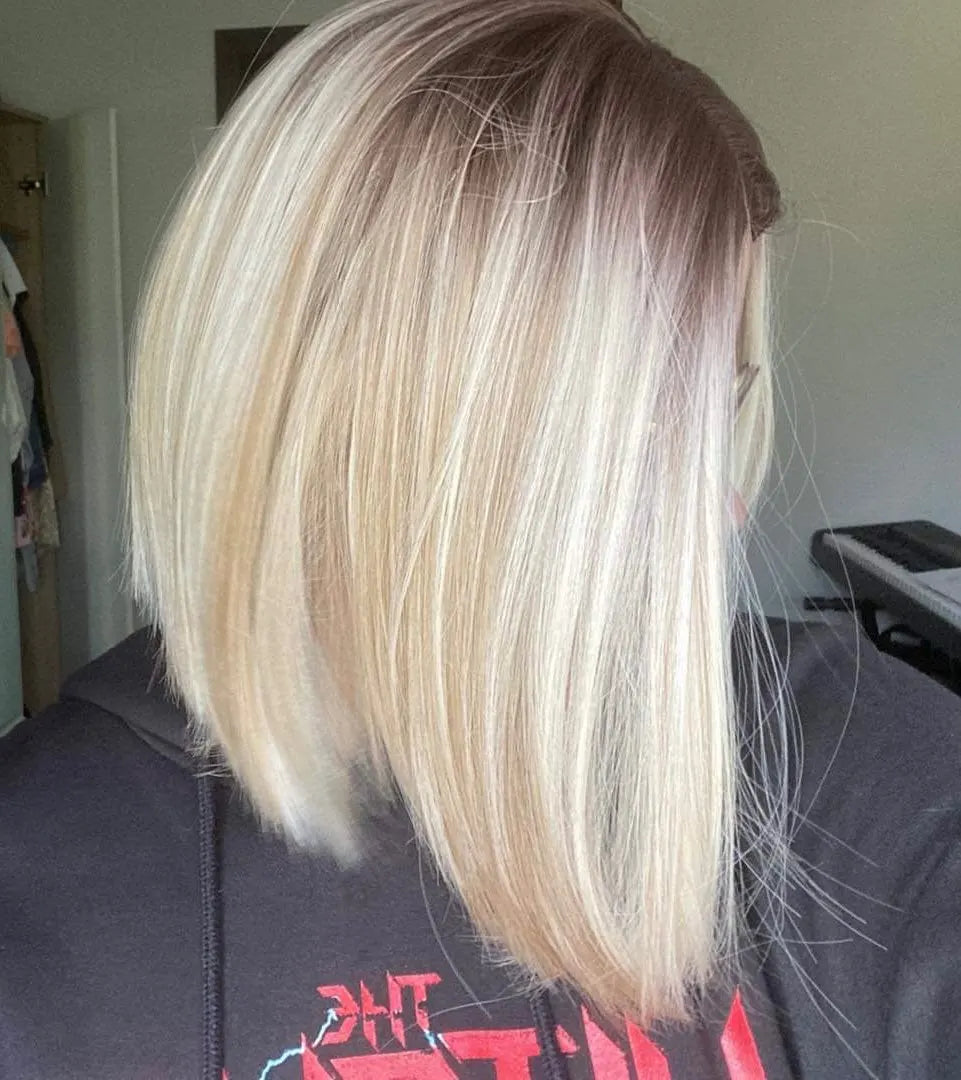 Short Blonde Bob Synthetic Wig - Crossdresser's Chic Shoulder-Length Straight Style with Dark Root and Mixed White Hair