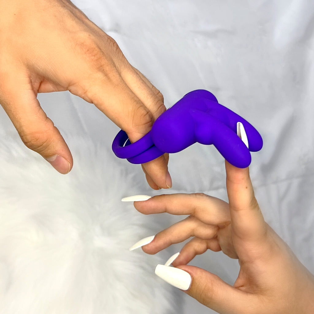 Bunny Love Ring for Couples - Image 3
