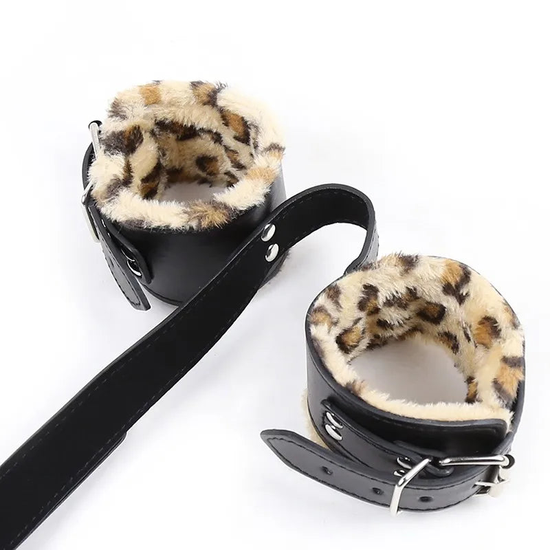 Intimate Couples' Accessories: Neck Cuffs for BDSM Bondage, Stimulation, and Flirting - Coll - Image 26