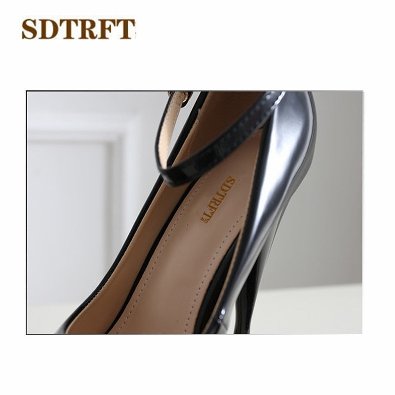 7.5 in (19 cm) Platform Pumps for Crossdressers - Image 4