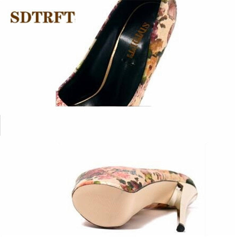 7.9 in (20 cm) Platform Pumps in Extended Sizes for Crossdressers - Style 2 - Image 7